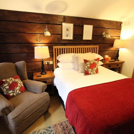 Boutique Garden Lodge @ The Larches Γούλβερχαμπτον Εξωτερικό φωτογραφία