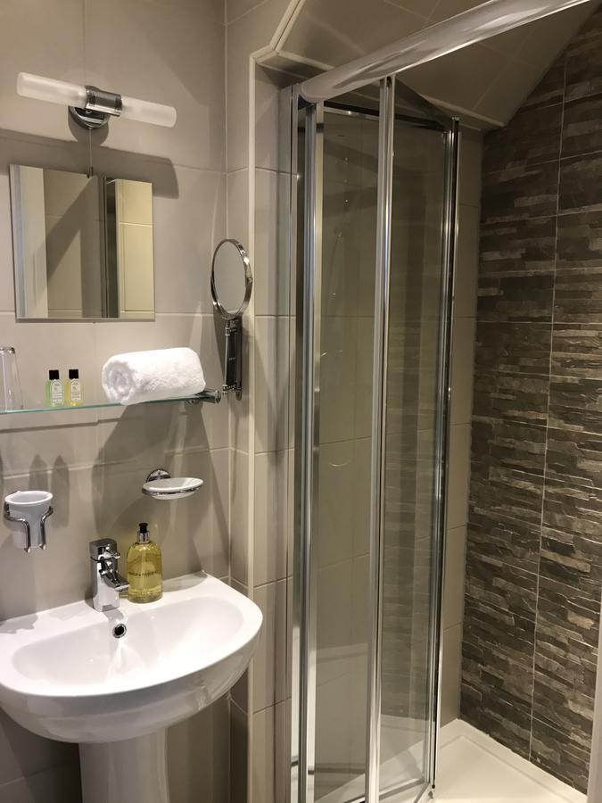 Boutique Garden Lodge @ The Larches Γούλβερχαμπτον Εξωτερικό φωτογραφία