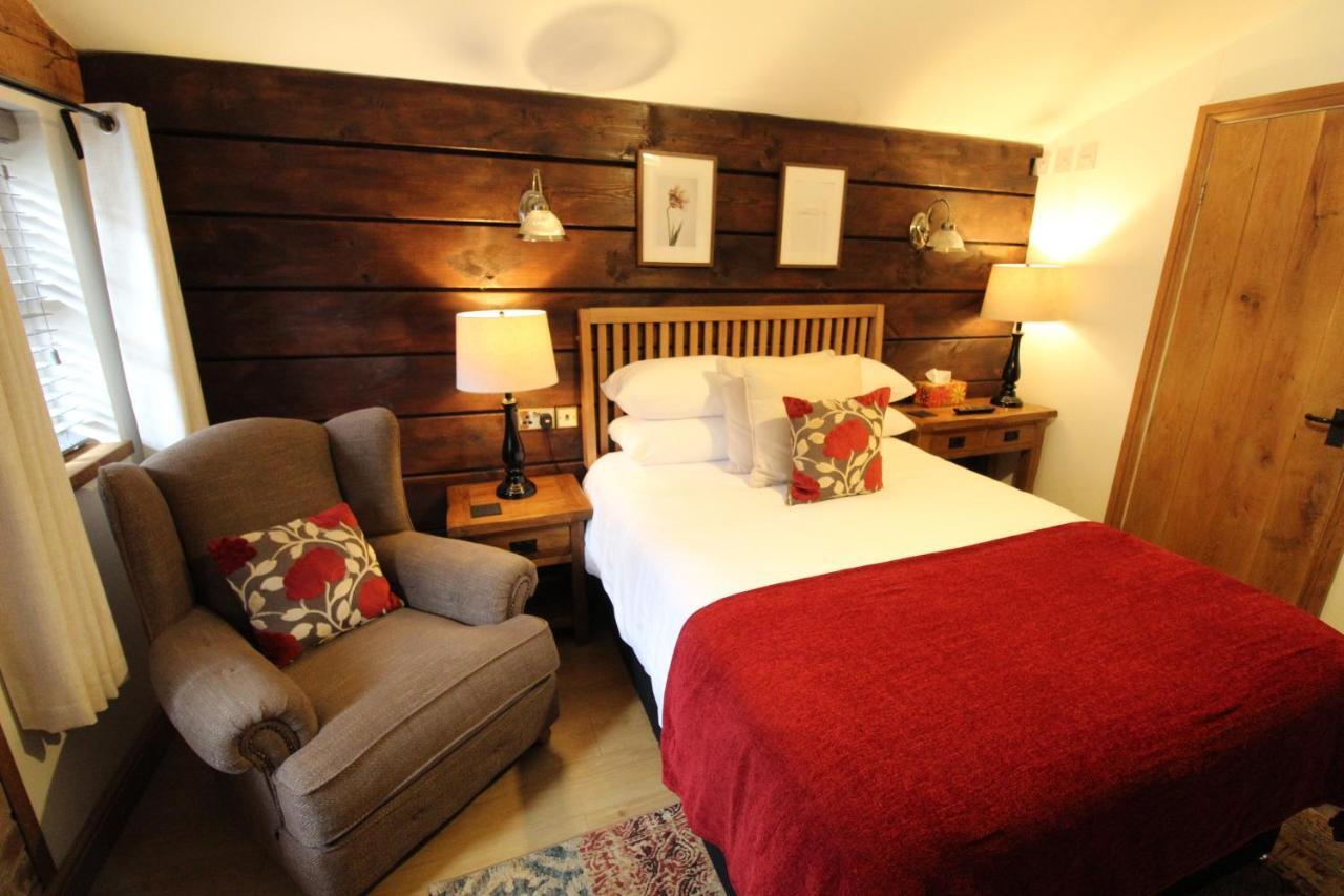 Boutique Garden Lodge @ The Larches Γούλβερχαμπτον Εξωτερικό φωτογραφία